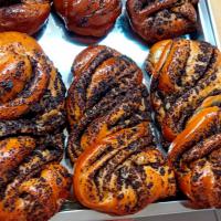 Булочка с маком - Zanoza Open Bar - готовим еду для современного жителя города