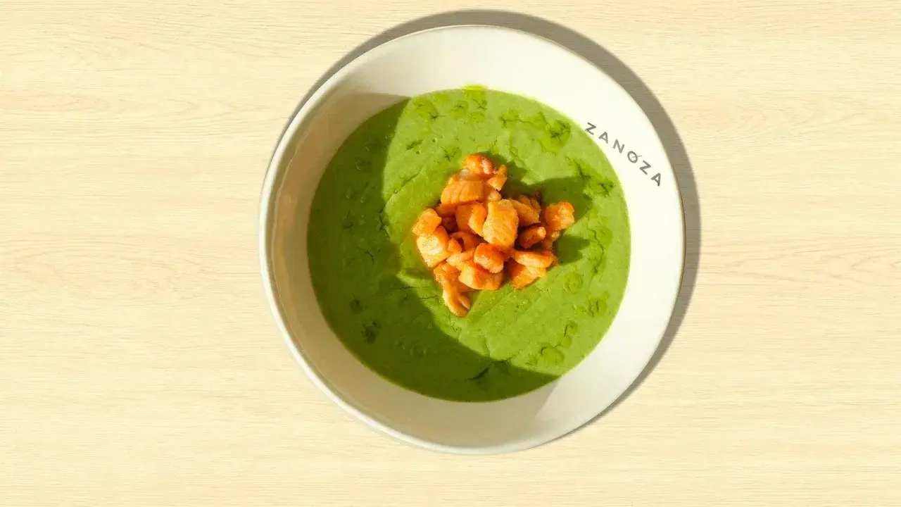 Крем-суп брокколи с лососем - Zanoza Open Bar - готовим еду для современного жителя города