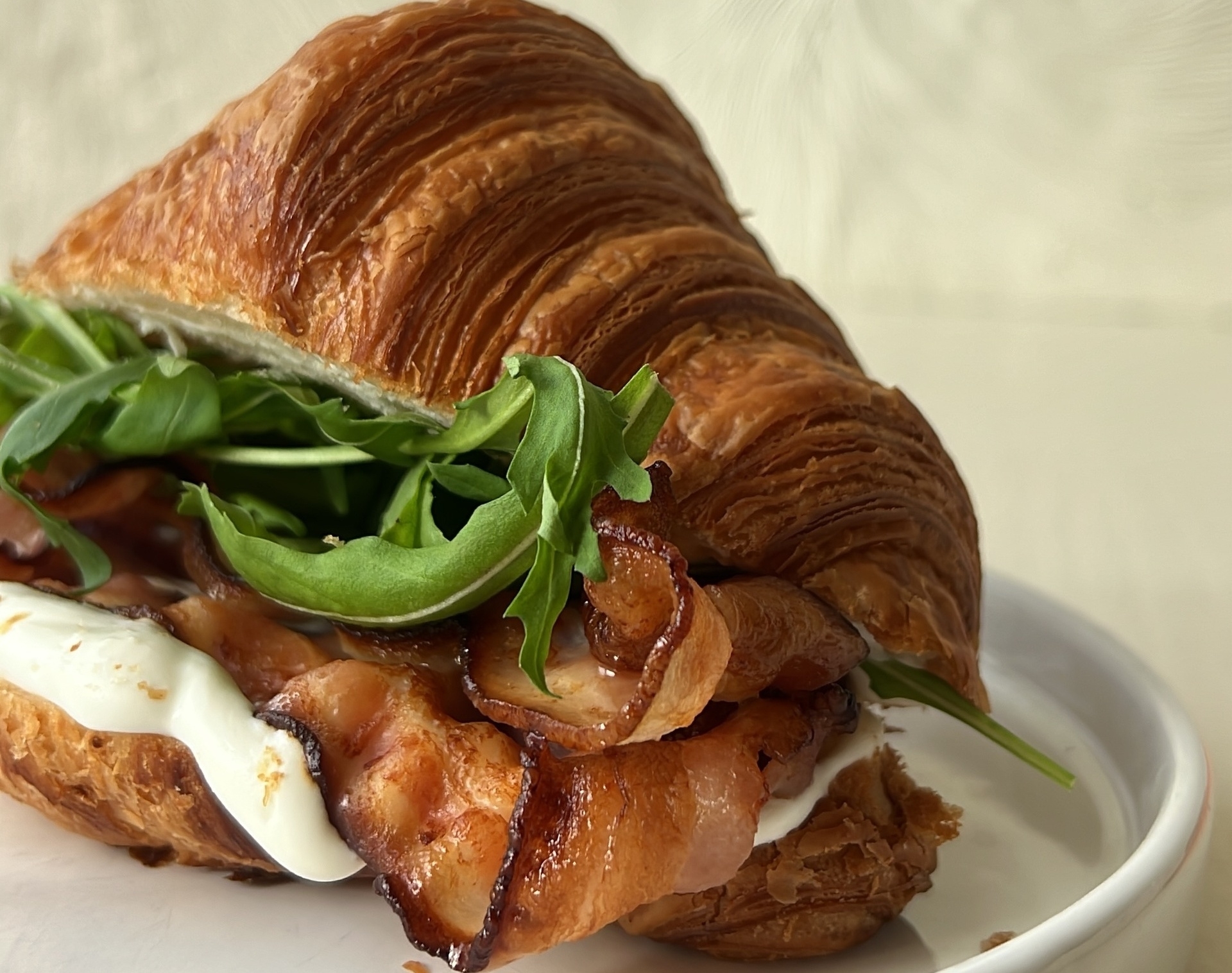 Круассан с беконом - Zanoza Open Bar - готовим еду для современного жителя города